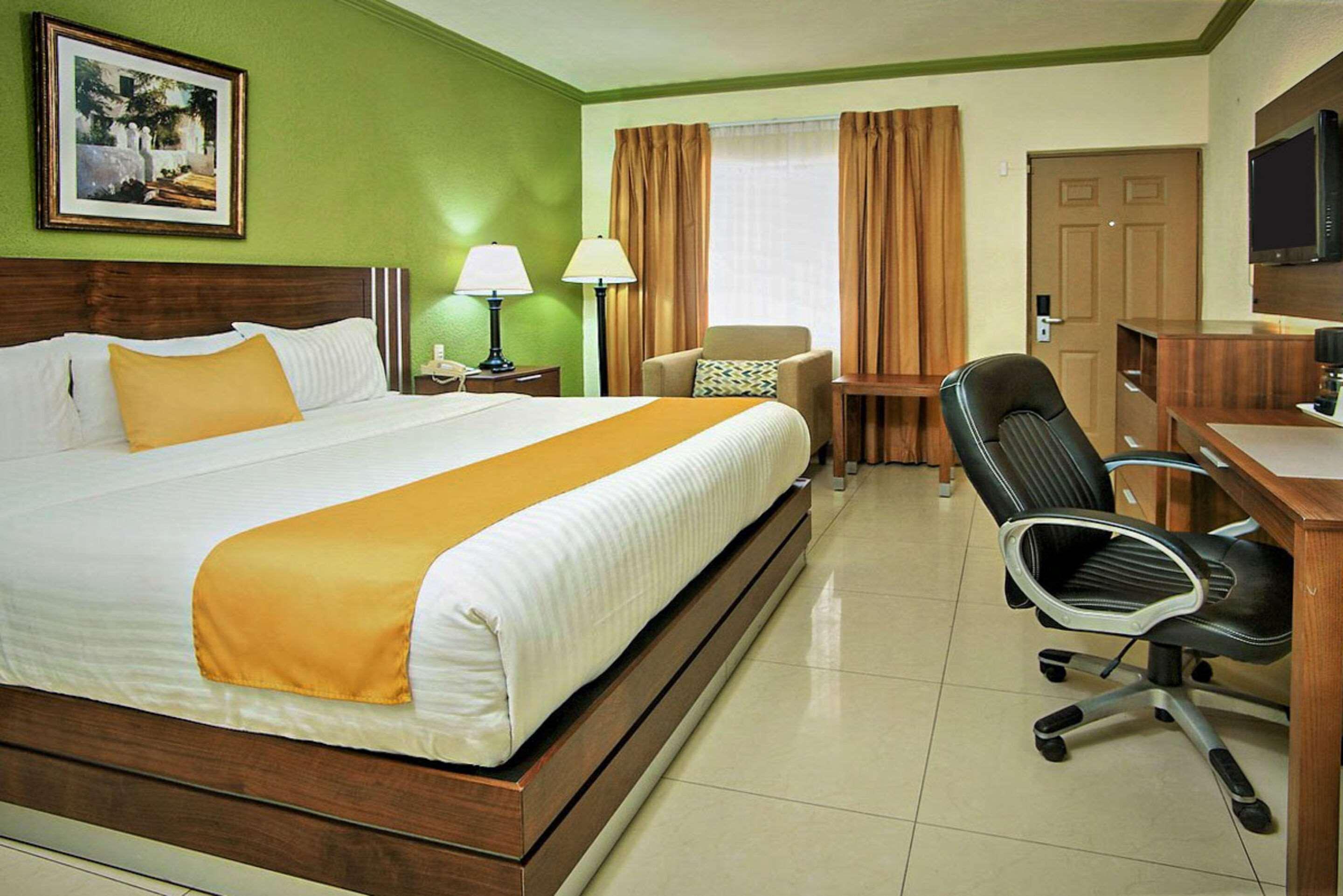 Quality Inn Ciudad Obregón Екстериор снимка
